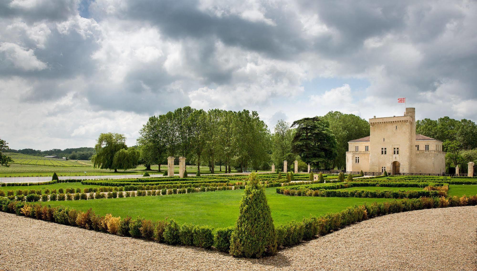 Chateau La Tour Carnet Bed and Breakfast Saint-Laurent-de-Medoc Esterno foto